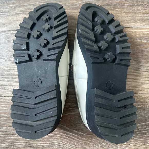 NWOT Black and White Platform Loafers - Picture 3 of 5